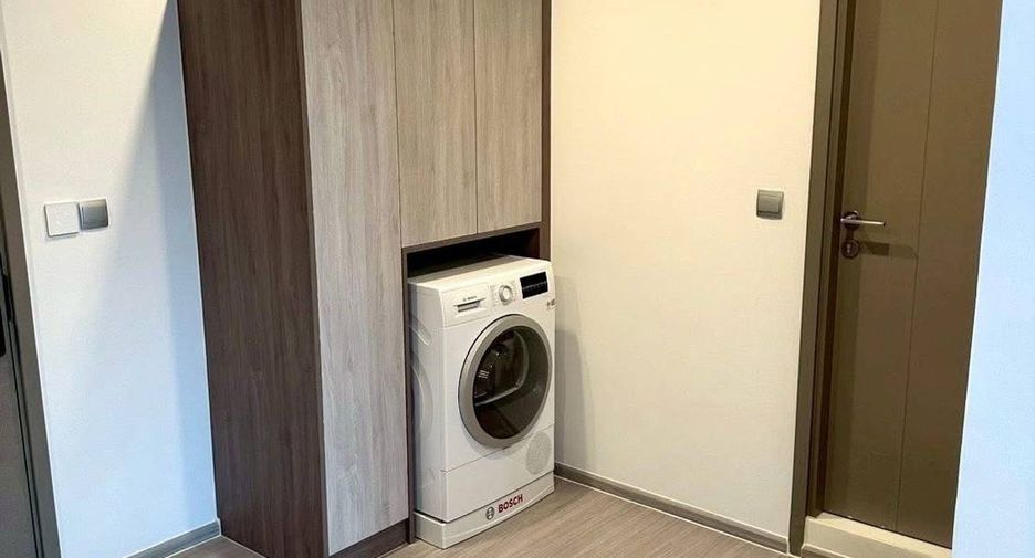 À vendre 1 chambre condo à Huai Khwang, Bangkok