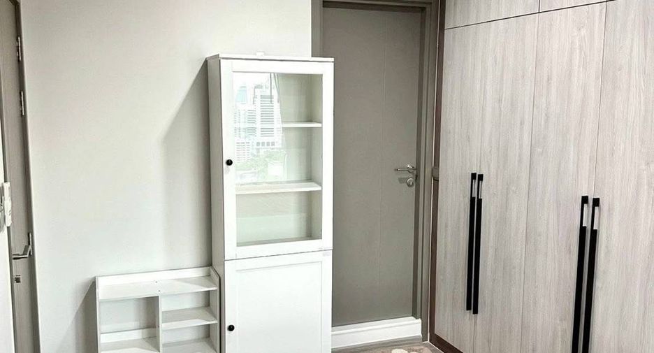 À vendre 1 chambre condo à Huai Khwang, Bangkok