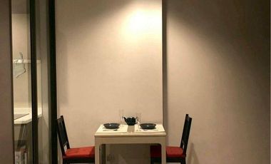 For sale 2 bedrooms condo in Huai Khwang, Bangkok