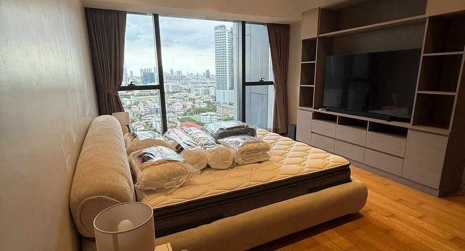 Wohnung zum Kauf mit 3 Zimmer in Sathon, Bangkok