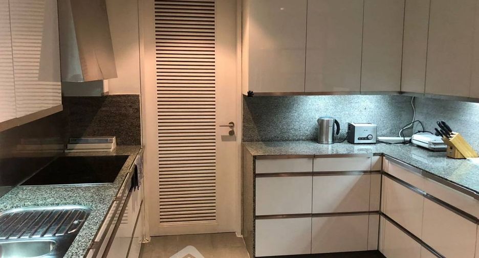 Wohnung zum Kauf mit 3 Zimmer in Sathon, Bangkok