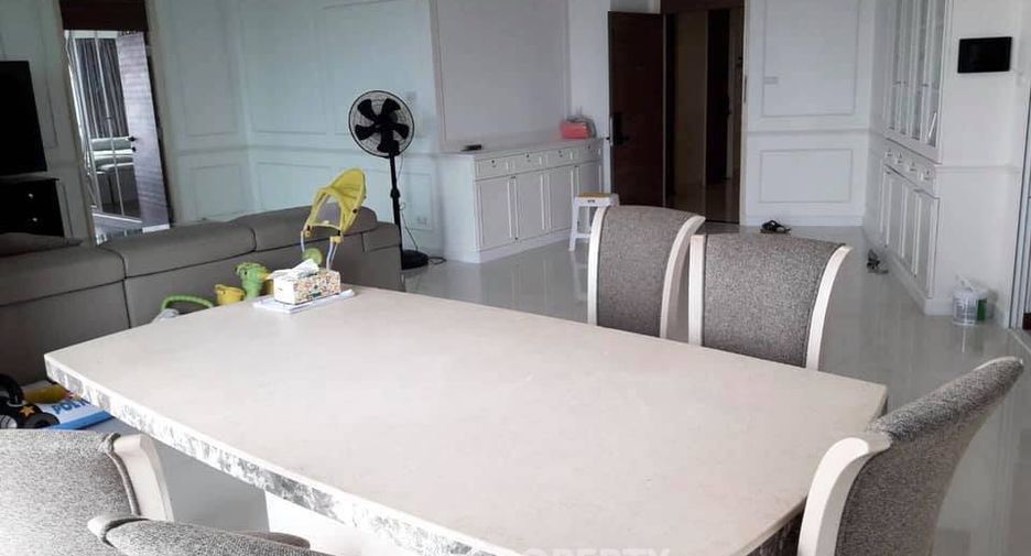 For sale 2 bedrooms condo in Yan Nawa, Bangkok