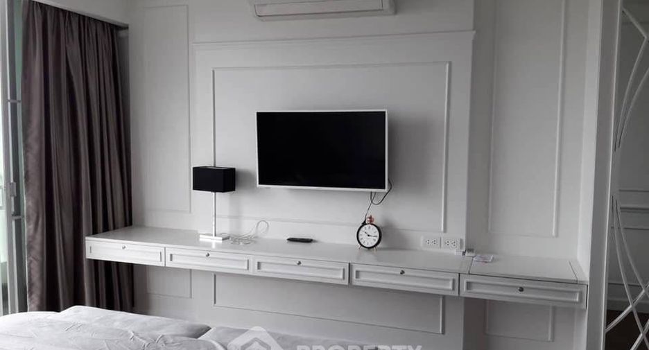 For sale 2 bedrooms condo in Yan Nawa, Bangkok