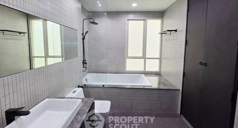 Condo en venta de 2 habitaciones en Pathum Wan, Bangkok