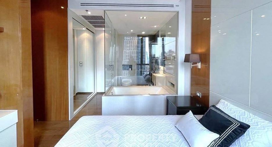 For sale 1 bed condo in Khlong Toei, Bangkok
