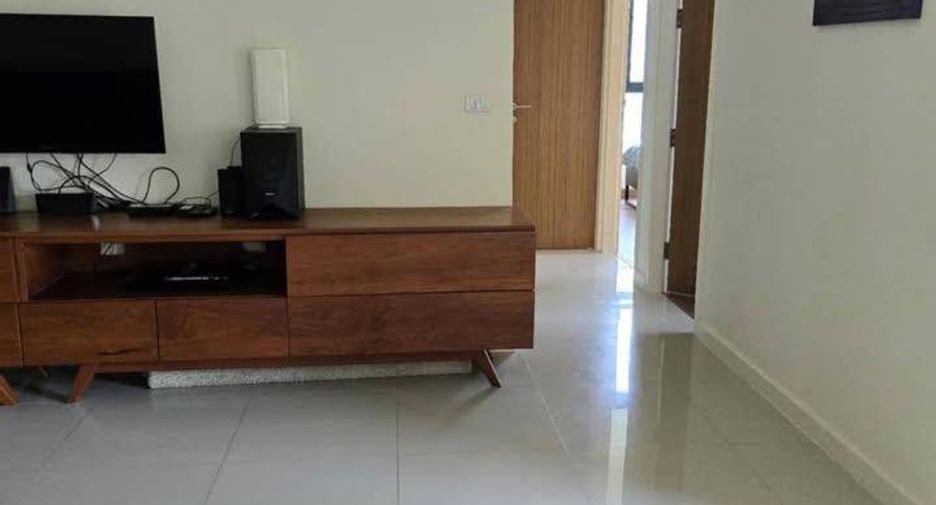 For sale 3 bedrooms condo in Khlong Toei, Bangkok