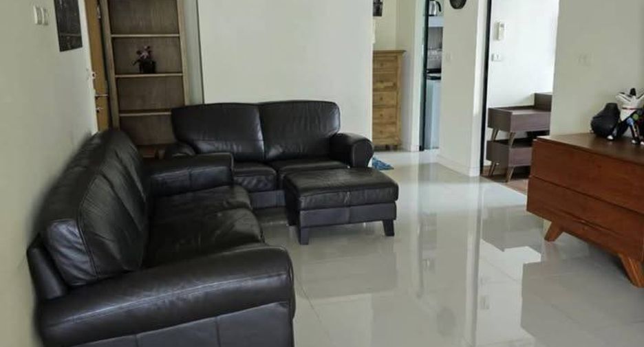 For sale 3 bedrooms condo in Khlong Toei, Bangkok