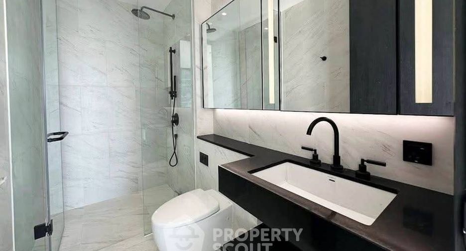 Condo en venta de 2 habitaciones en Sathon, Bangkok