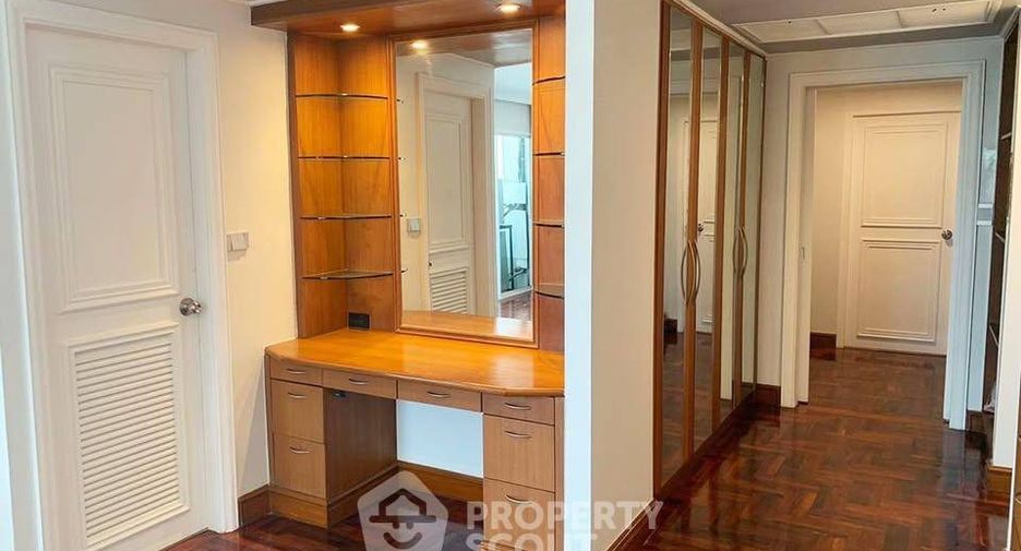 Condo en venta de 3 habitaciones en Watthana, Bangkok