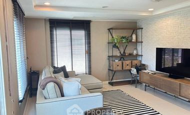 For sale 2 bedrooms condo in Khlong Toei, Bangkok