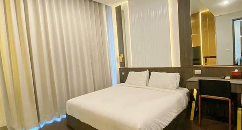 For sale 1 bed condo in Khlong Toei, Bangkok