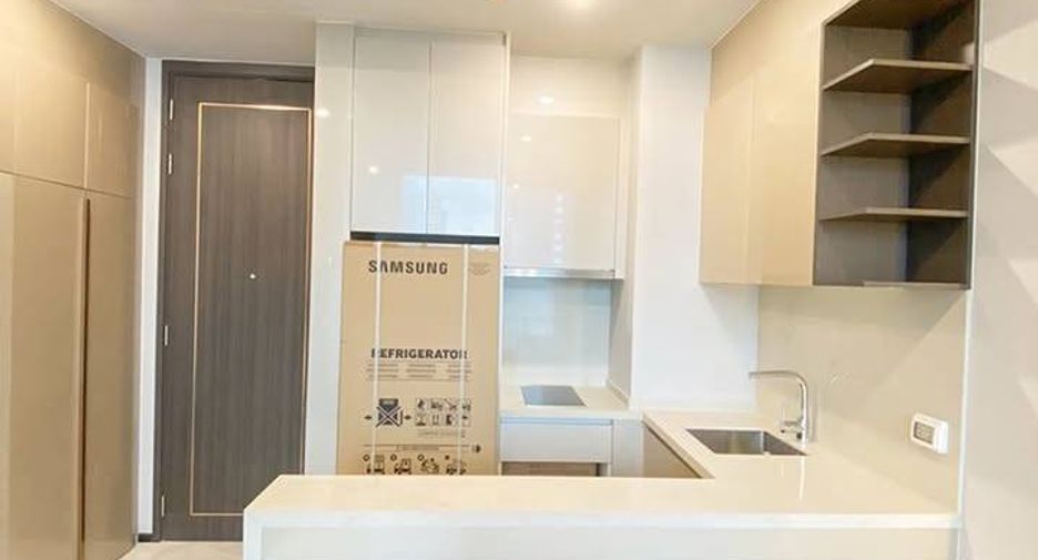 For sale 1 bed condo in Khlong Toei, Bangkok