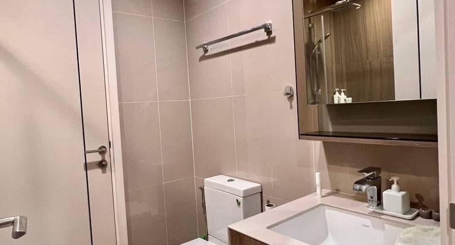 For rent 1 bed condo in Phaya Thai, Bangkok