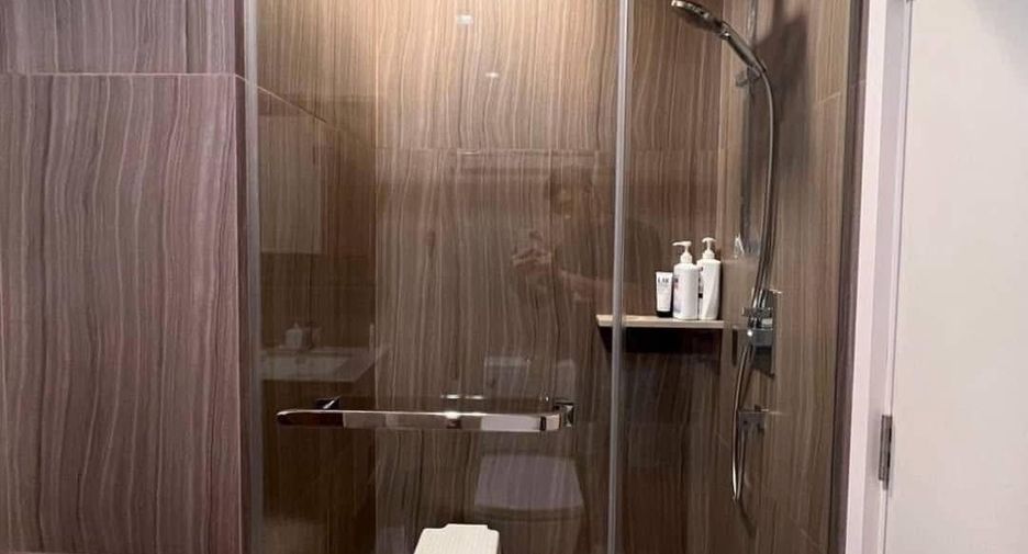 For rent 1 bed condo in Phaya Thai, Bangkok
