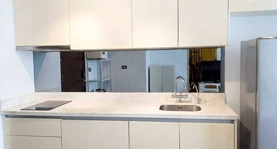For rent 1 bed condo in Sathon, Bangkok