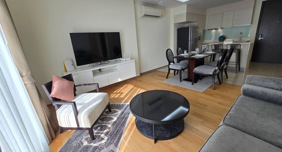 For rent 2 bedrooms condo in Watthana, Bangkok