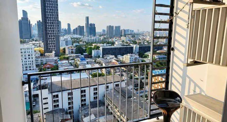 Wohnung zur Miete mit 2 Zimmer in Phra Khanong, Bangkok