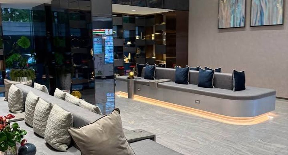 For rent 1 bed condo in Huai Khwang, Bangkok