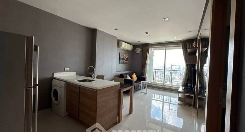 Condo en alquiler de 1 habitaciones en Huai Khwang, Bangkok
