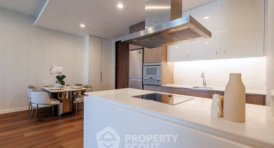Wohnung zur Miete mit 2 Zimmer in Pathum Wan, Bangkok