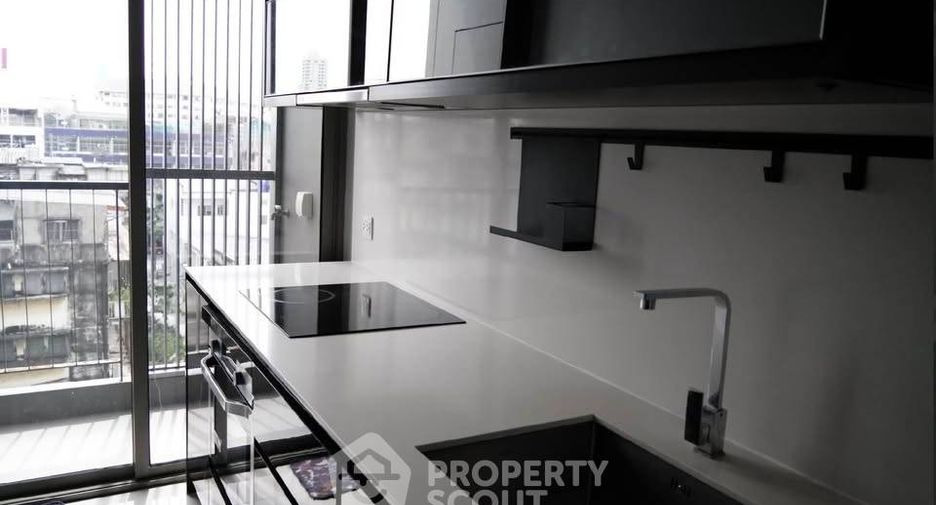 Condo en alquiler de 2 habitaciones en Sathon, Bangkok