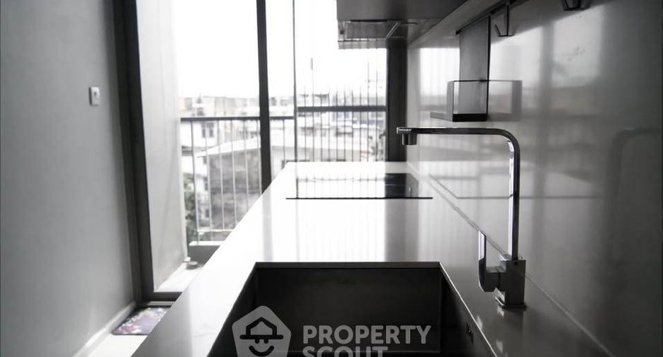 Condo en alquiler de 2 habitaciones en Sathon, Bangkok