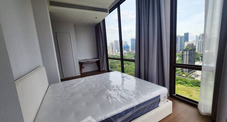 For rent 2 bedrooms condo in Pathum Wan, Bangkok