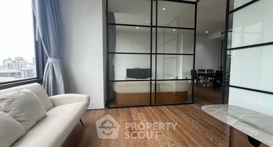 For rent 2 bedrooms condo in Pathum Wan, Bangkok