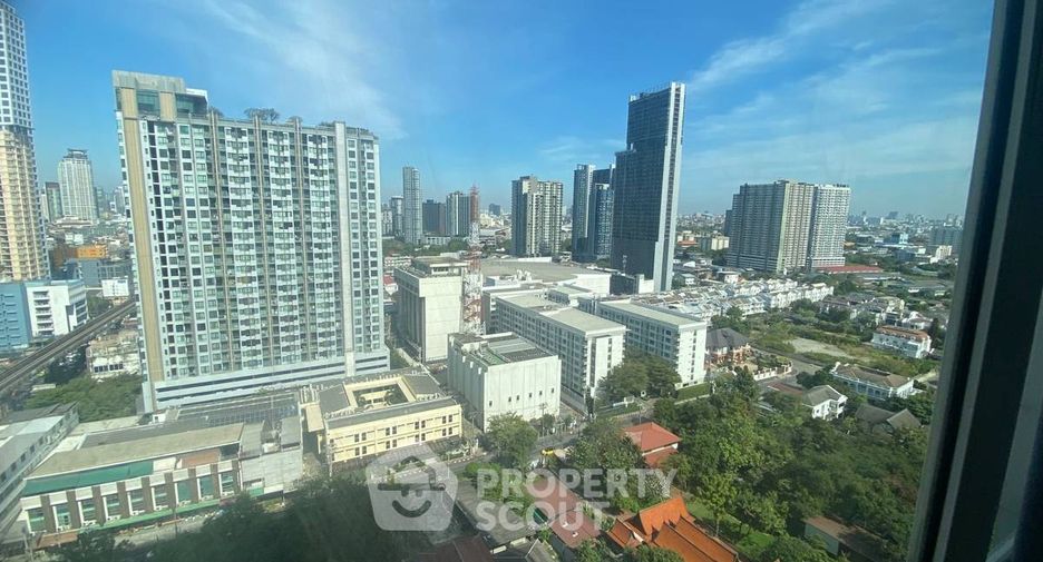 À louer 1 chambre condo à Phra Khanong, Bangkok
