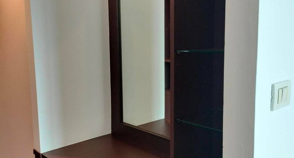 Condo en alquiler de 3 habitaciones en Prawet, Bangkok