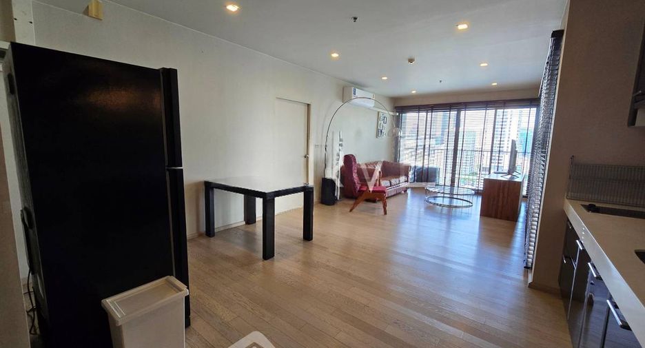For rent 2 bedrooms condo in Watthana, Bangkok