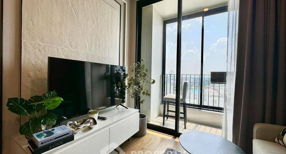 Condo en alquiler de 1 habitaciones en Khlong Toei, Bangkok