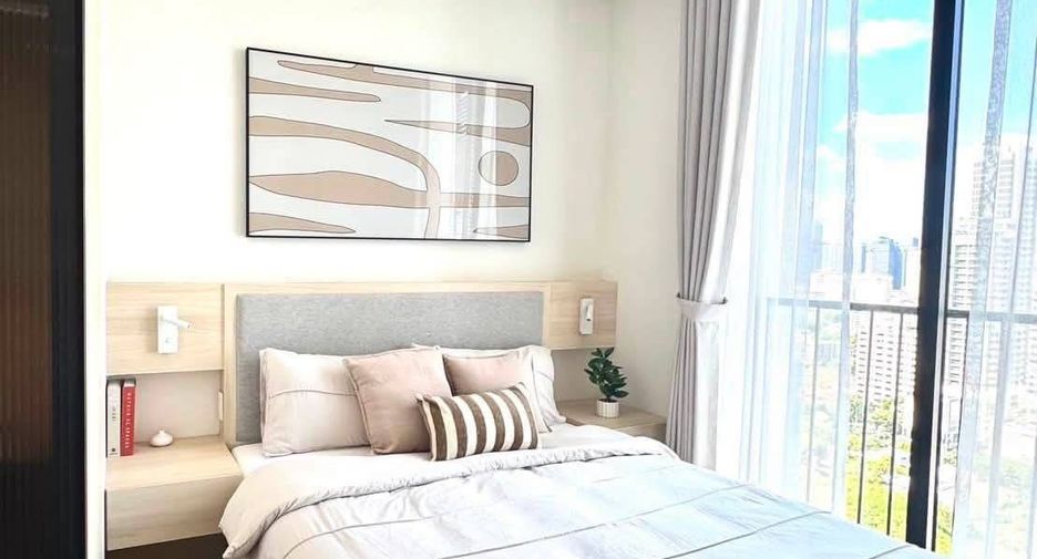 For rent 2 bedrooms condo in Watthana, Bangkok