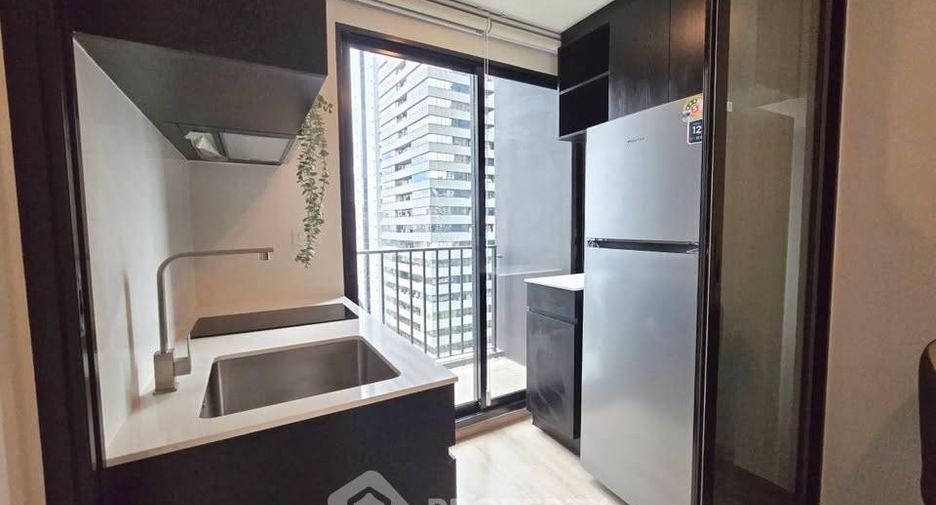 À louer 1 chambre condo à Huai Khwang, Bangkok