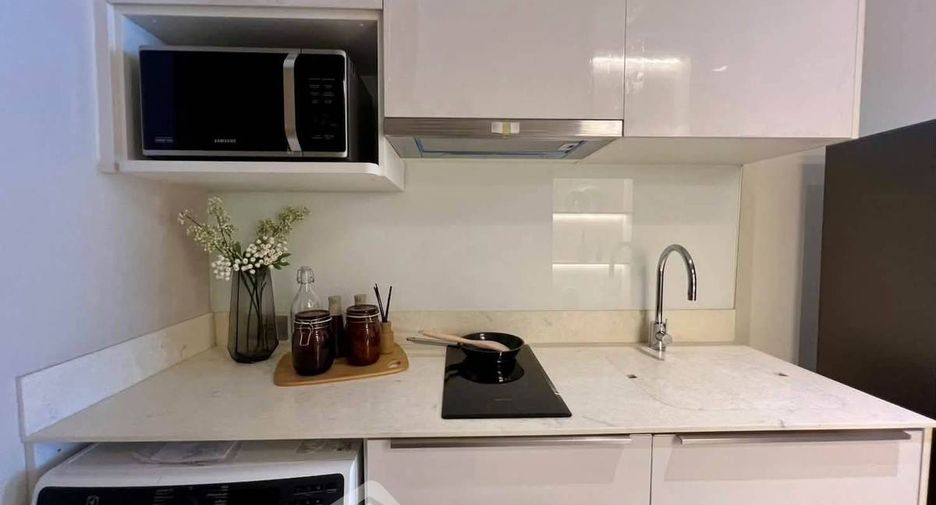 For rent 1 bed condo in Bang Rak, Bangkok