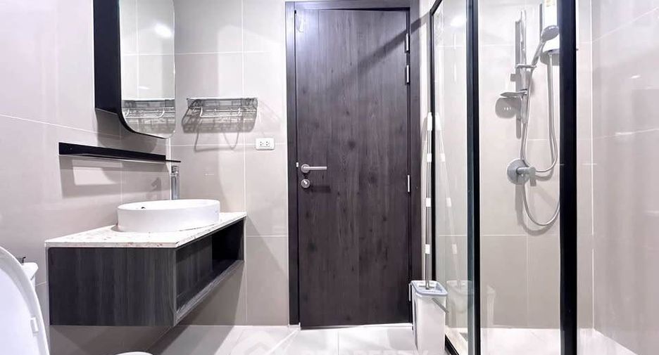Condo en alquiler de 1 habitaciones en Huai Khwang, Bangkok