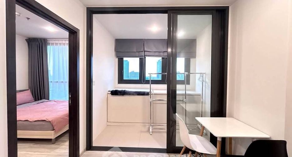 Condo en alquiler de 1 habitaciones en Huai Khwang, Bangkok