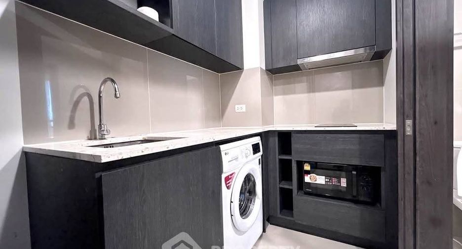 Condo en alquiler de 1 habitaciones en Huai Khwang, Bangkok