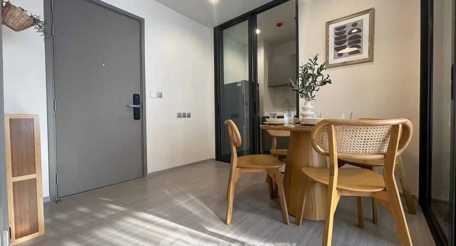 For rent 1 bed condo in Huai Khwang, Bangkok
