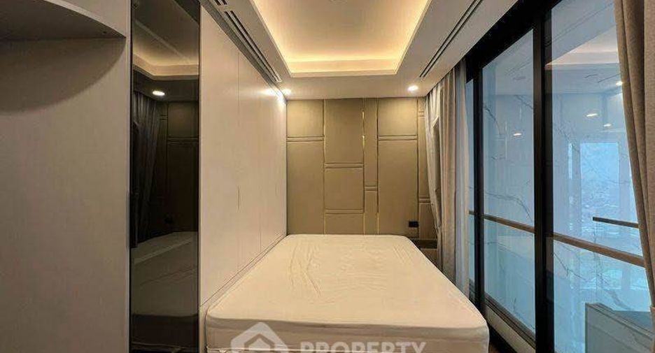 Wohnung zur Miete mit 3 Zimmer in Huai Khwang, Bangkok