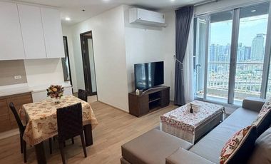 À louer 2 chambres condo à Phra Khanong, Bangkok