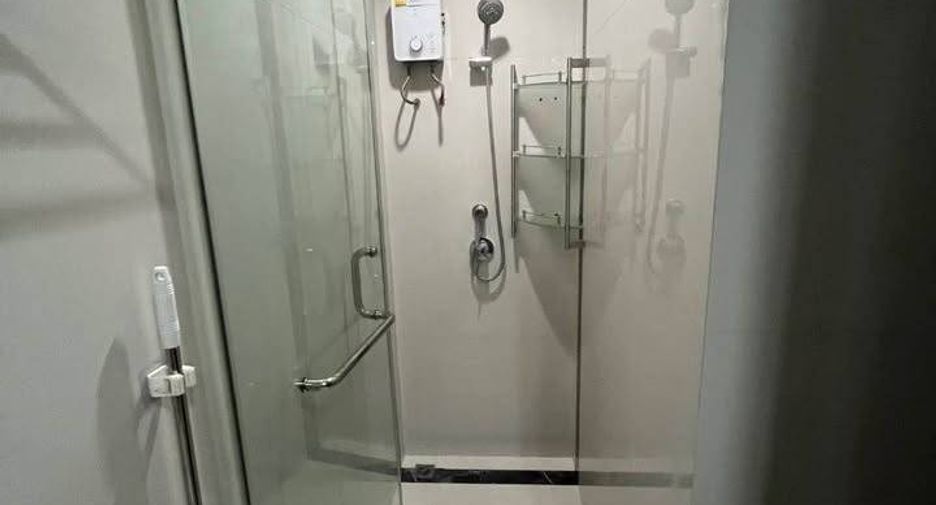 Wohnung zur Miete mit 1 Zimmer in Pathum Wan, Bangkok