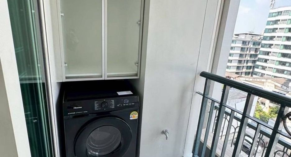 For rent 1 bed condo in Watthana, Bangkok