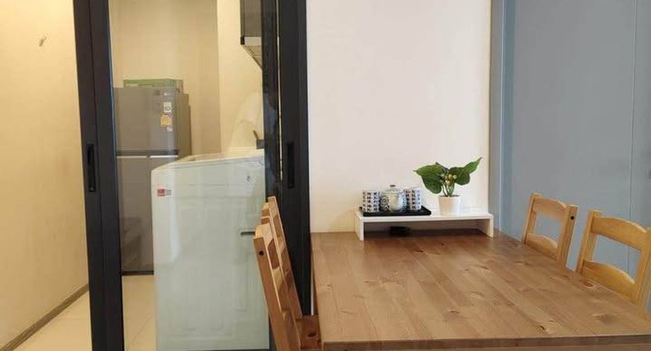 Wohnung zur Miete mit 2 Zimmer in Huai Khwang, Bangkok