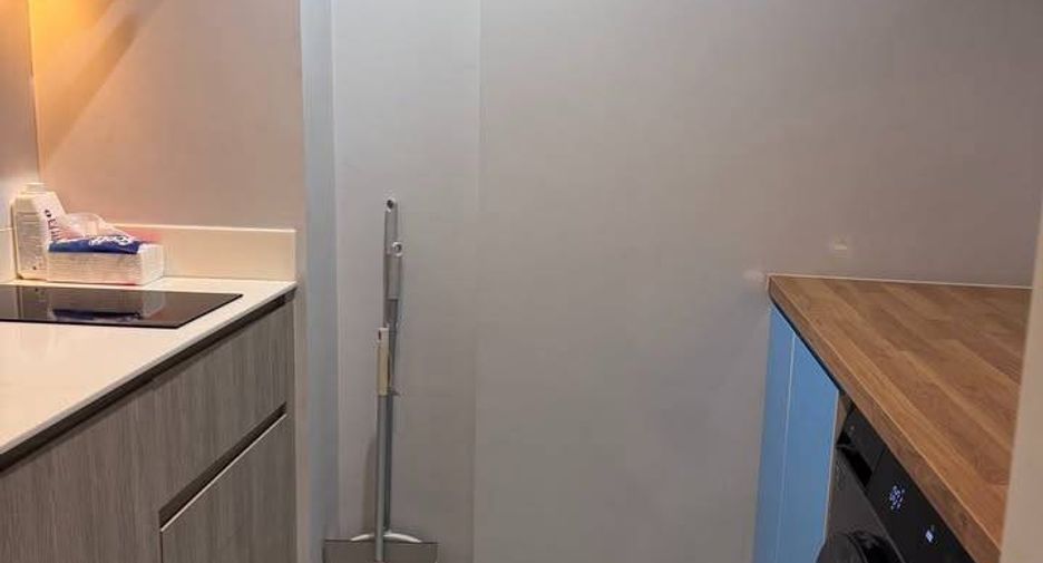 For rent 1 bed condo in Phra Khanong, Bangkok
