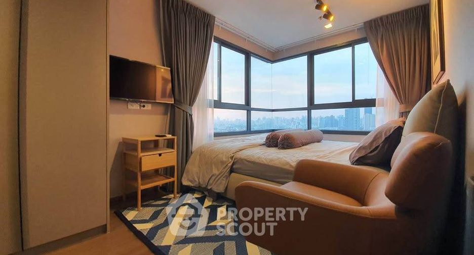 For rent 2 bedrooms condo in Phra Khanong, Bangkok