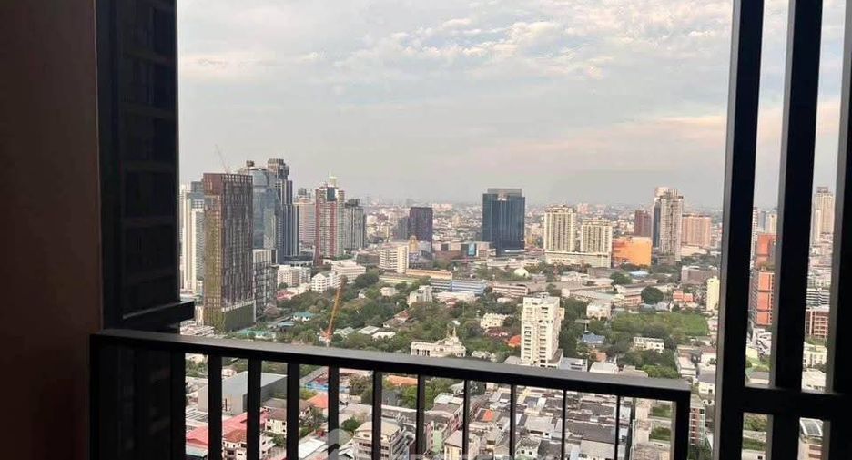 For rent 1 Beds condo in Khlong Toei, Bangkok