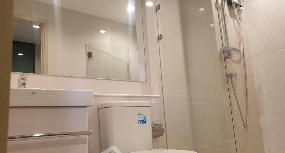 Wohnung zur Miete mit 1 Zimmer in Pathum Wan, Bangkok