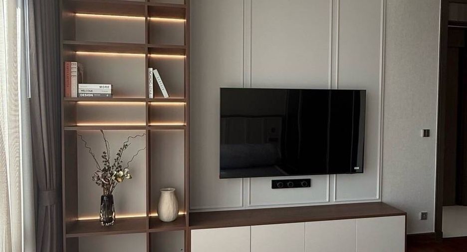 For rent 2 bedrooms condo in Khlong Toei, Bangkok
