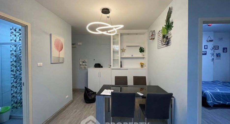 For rent 2 bedrooms condo in Thon Buri, Bangkok